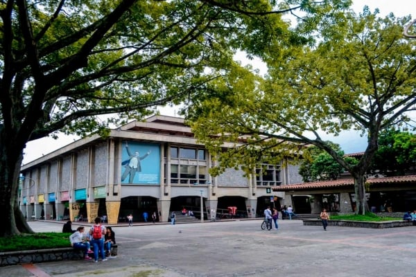 ¿Por Qué Estudiar En La Universidad De Antioquia?